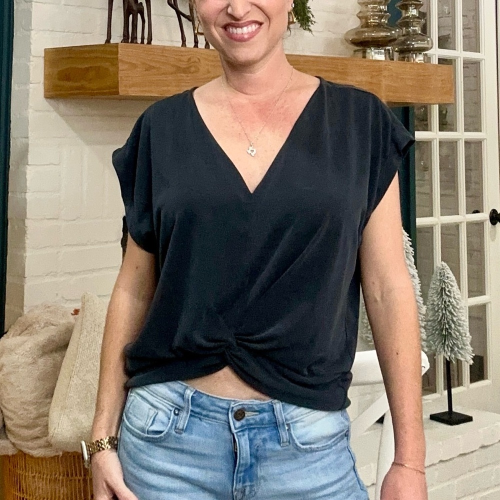 Black Crop Twist top